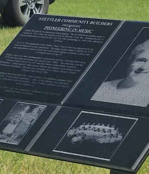 Plaques Unveiled For Stettler Community Builders