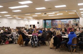 Alberta Independence Event Held in Stettler To Gather Petition Signatures